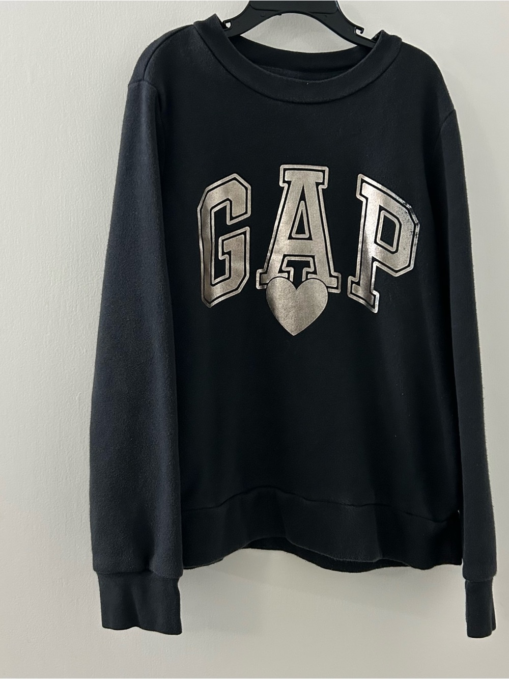 GAP Black Crewneck Sweatshirt with Metallic Logo